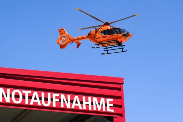 Am 20. Oktober 2024 war ein 36-Jähriger in Bochum aus dem vierten Stock eines Mehrparteienhauses gestürzt. (Symbolbild)