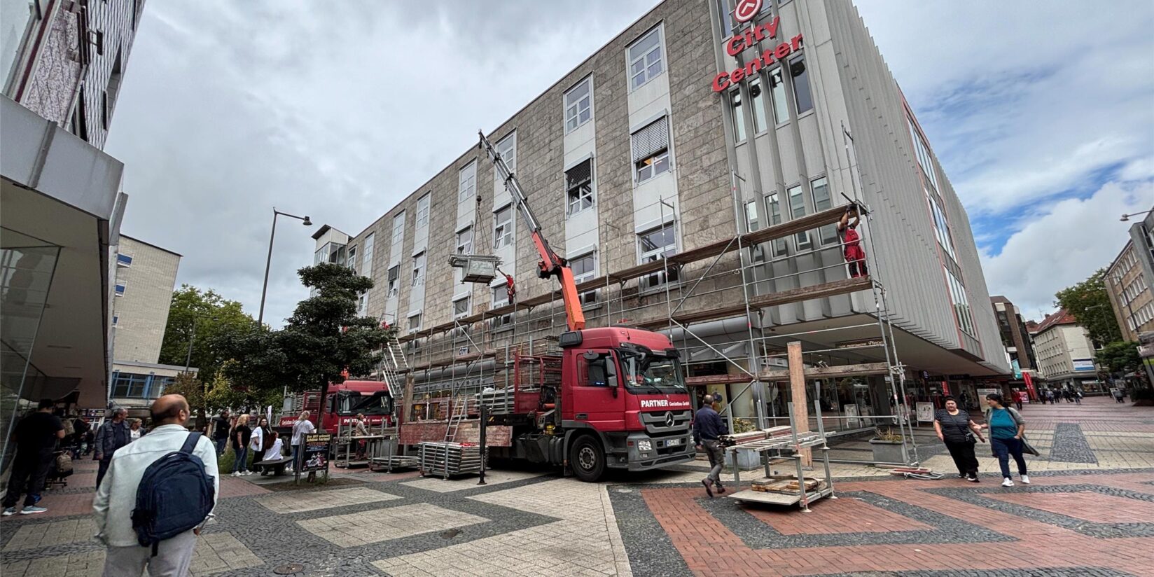 Hertie-Haus bekommt neue Fassade und neue Großmieterin