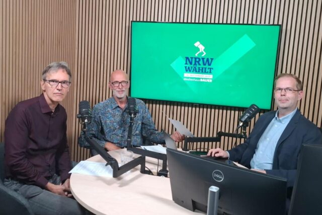 Die Redakteure Heinz-Peter Mohr, Joachim Schmidt und Stefan Korte im Wahlstudio für Marl und Herten.