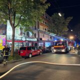 Die Feuerwehr im Einsatz bei einem Brand am Abend (16.09.25) in der Nordstraße Dortmund.