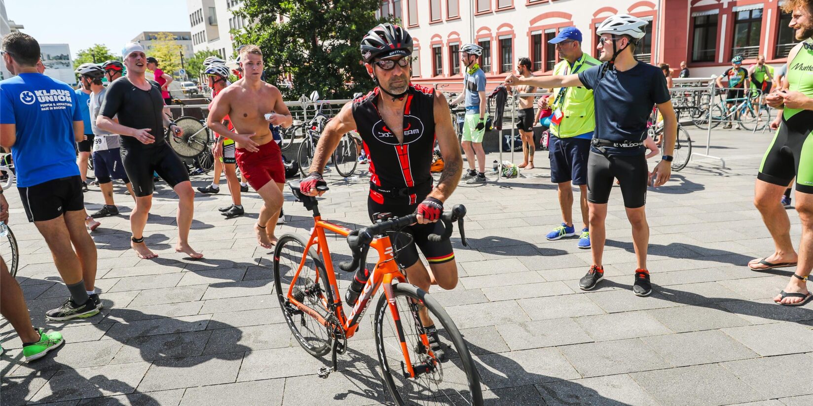 Dortmund: Triathlon am Phoenix-See - Straßen und Wege in Hörde gesperrt