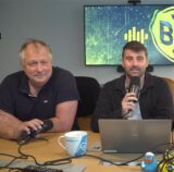 Hansi Küpper, Kevin Pinnow und Jürgen Koers sitzen nebeneinander.