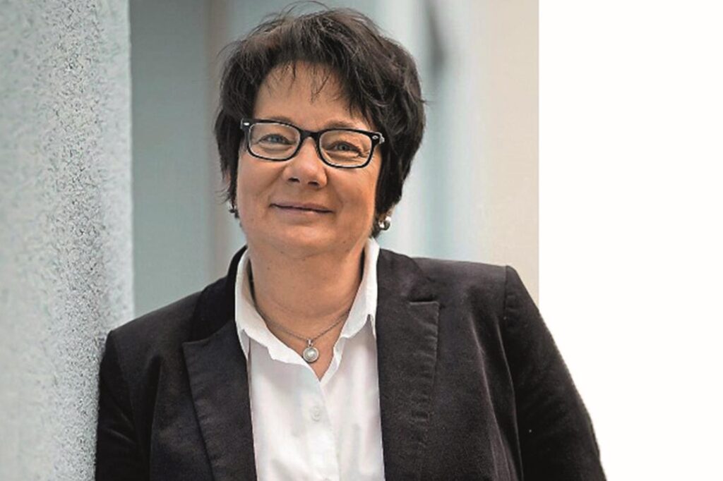 Ein Porträtfoto von Susanne Schäfer, ehemalige Grundschulleiterin in Herten.