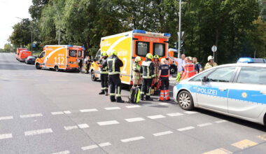 Berlin: Auto fährt in Menschengruppe – mehrere Verletzte | Regional