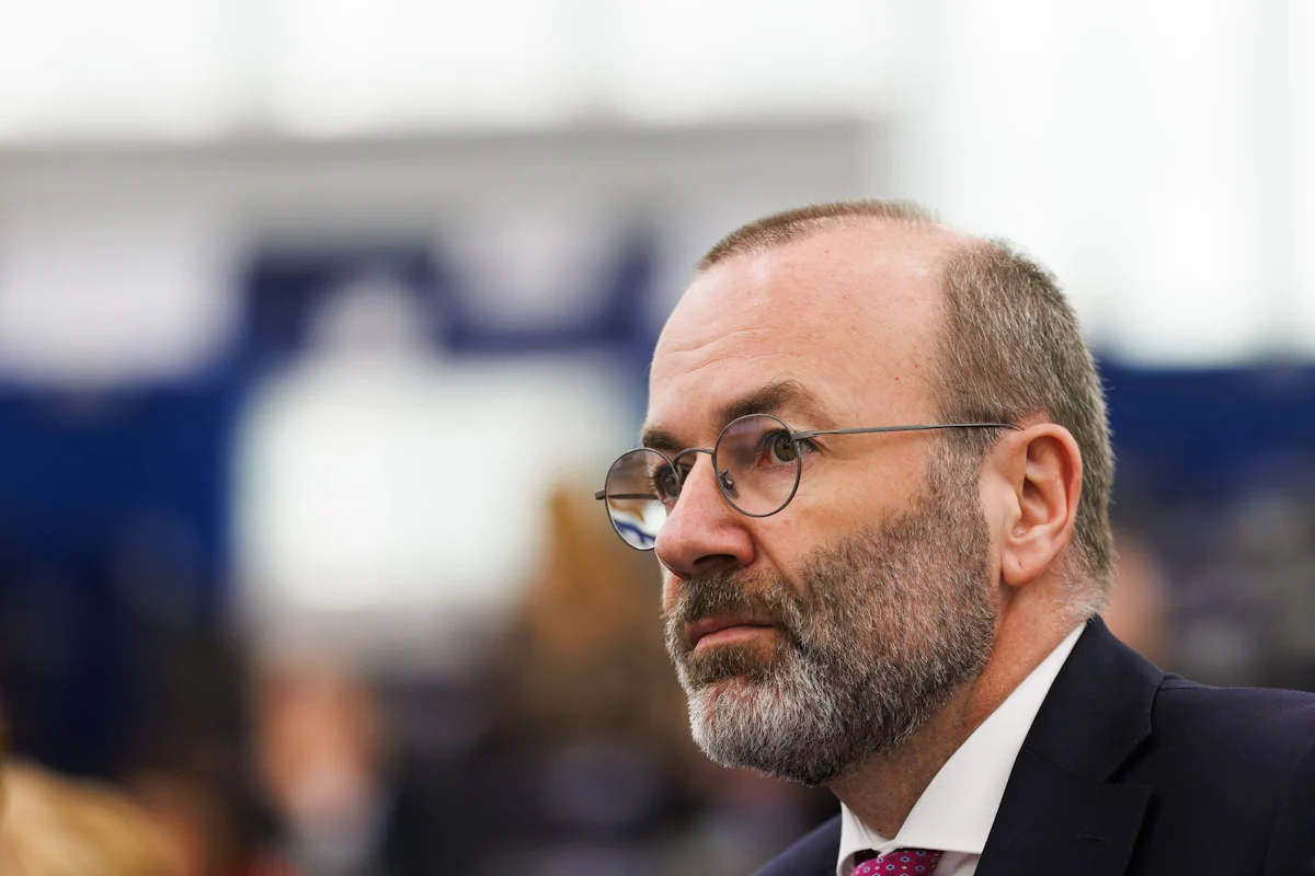 Migrationspolitik - CSU-Vize setzt auf neuen Ton bei Zuwanderung in Deutschland - Bayern