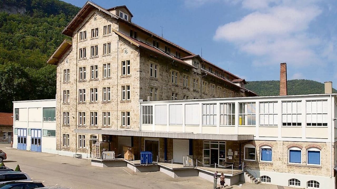 Deutscher Autozulieferer kündigt Dutzenden Mitarbeitern | Regional