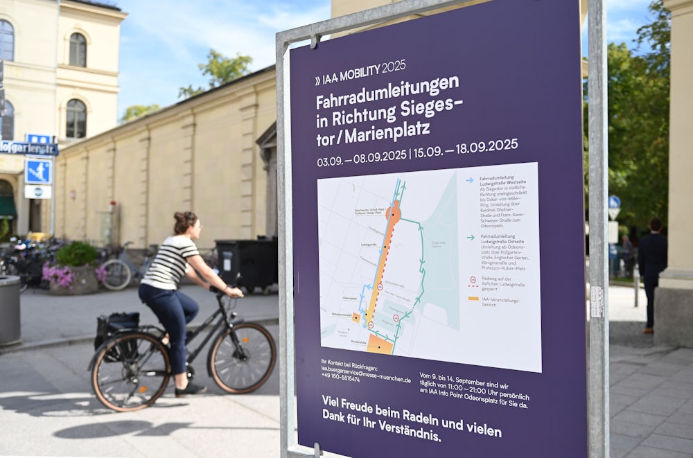 Während der Messe wird die Residenzstraße für Radler gesperrt, Richtung Tal wird der Radverkehr ab der Brienner Straße über die Alfons-Goppel-Straße, die Maximilian- und die Sparkassenstraße umgeleitet.