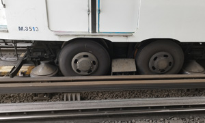 73 2
