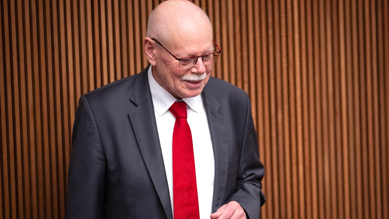 Nach BILD-Anfrage: SPD-Senator sagt Rede bei Russland-Verstehern ab | Politik