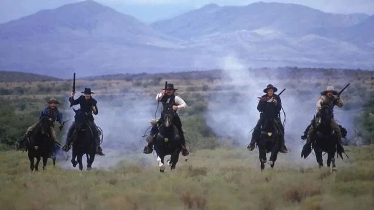 Heute Abend streamen: Ein viel zu unbekannter Western aus den 90er-Jahren – vom "Rambo 2"-Regisseur - Kino News