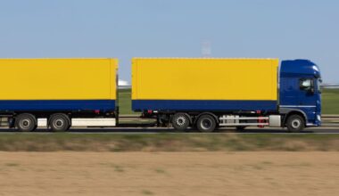 Brüssel: Lkw-Anhänger kämpfen gegen irre EU-Verordnung | Politik