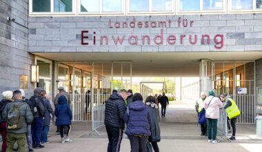 Gunnar Schupelius: Die massenhafte Einbürgerung lässt Fragen offen | Regional
