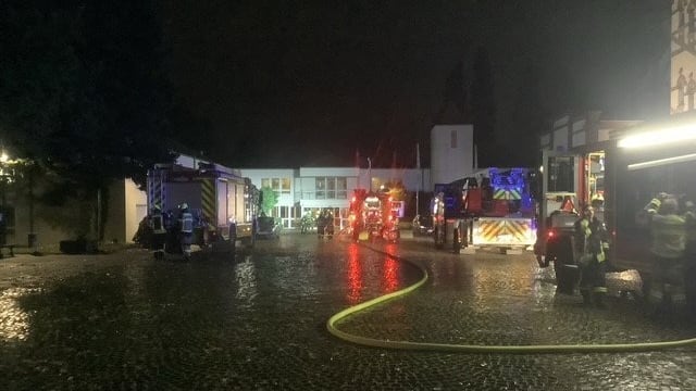 Feuerwehr entdeckt Leiche bei Brand in Gelsenkirchen | Regional
