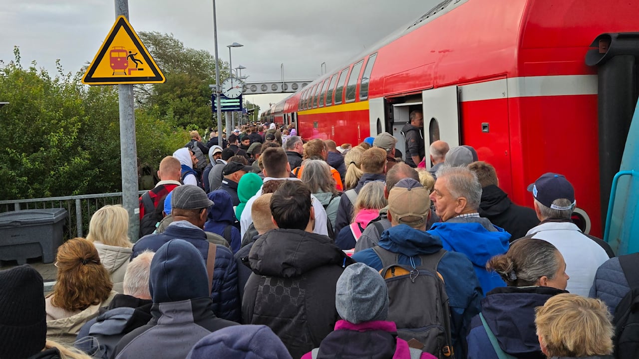 Sylt: Fast 4 Stunden lang fuhren keine Autozüge | Regional
