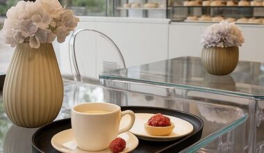 Croissants und Designermode: Neues Gastro-Konzept in Wiesbaden