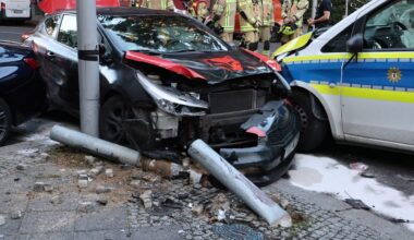 Unfall in Berlin: Polizist nach Crash in Lebensgefahr | Regional