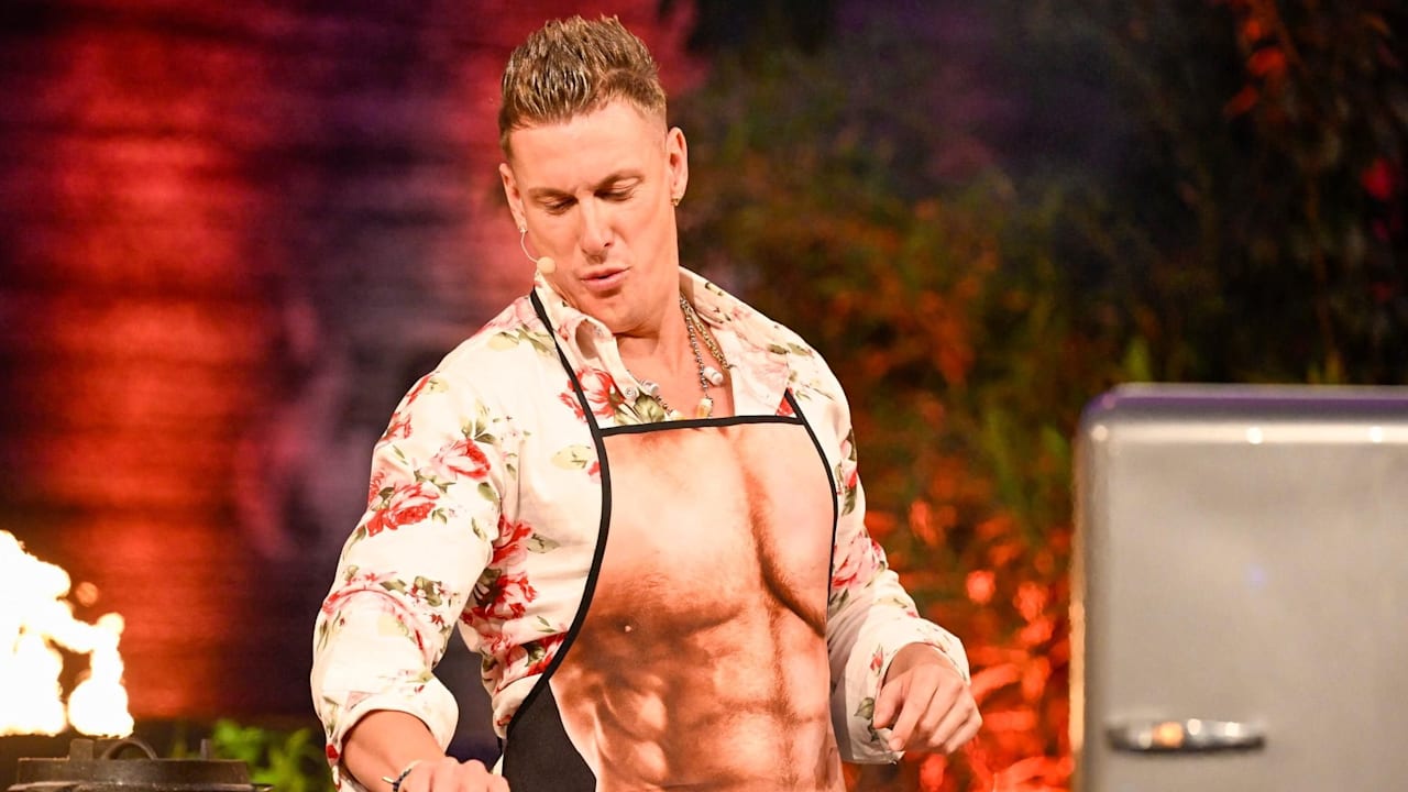 „Grill den Henssler“: Calvin Kleinen simst mit Cathy Hummels | Unterhaltung