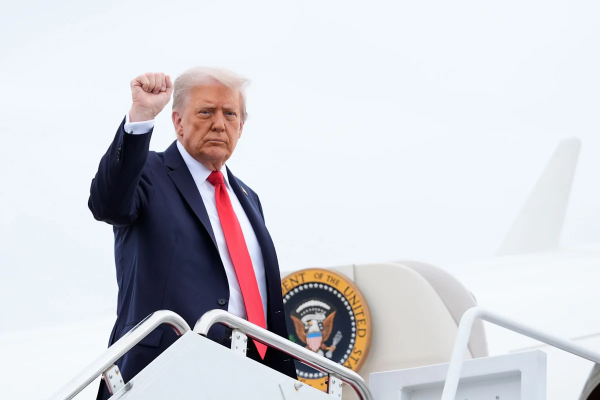Ukraine-Krieg - Trump sieht sich bereit für weitere Russland-Sanktionen - Politik