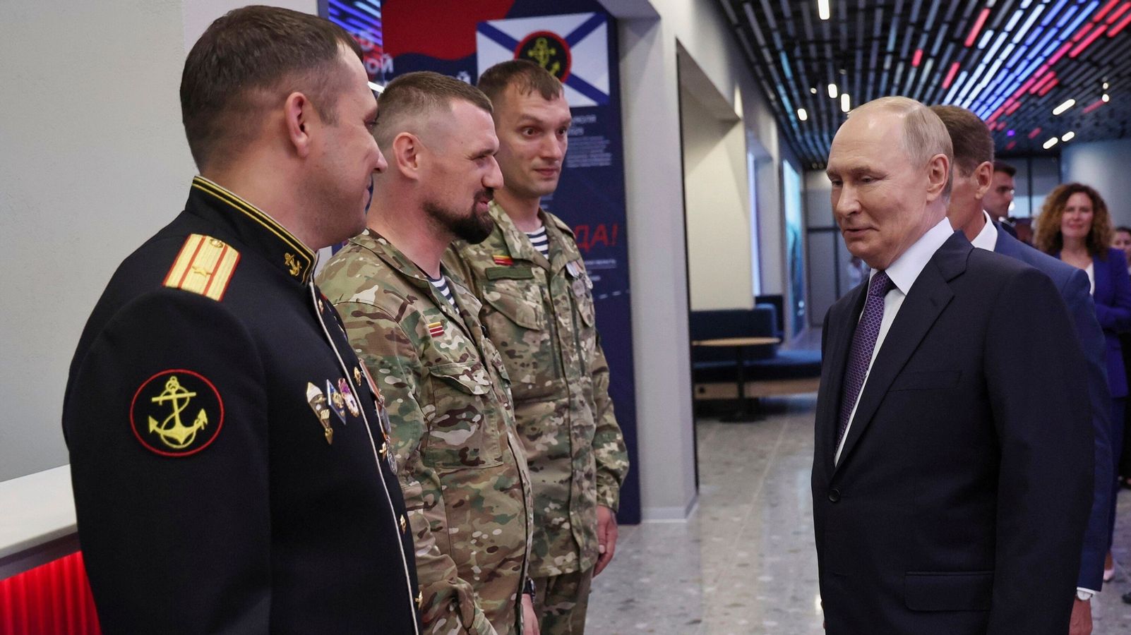 "Jobs in Sibirien": Muss Putin Rückkehr der Veteranen fürchten?