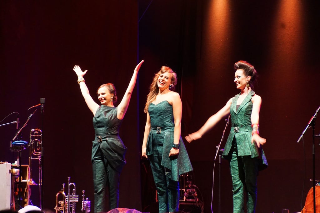 Kulturwiesen in Alverskirchen mit den Zucchini Sistaz: Retro-Swing der Extraklasse