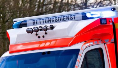 Unfall auf der A8: Zwei Personen schwer verletzt