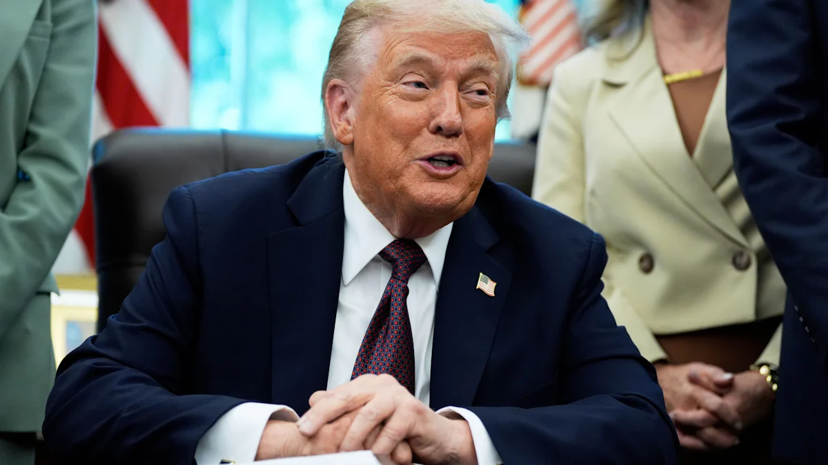 USA News: Trump will „New York Times“ auf 15 Milliarden Dollar verklagen - Politik