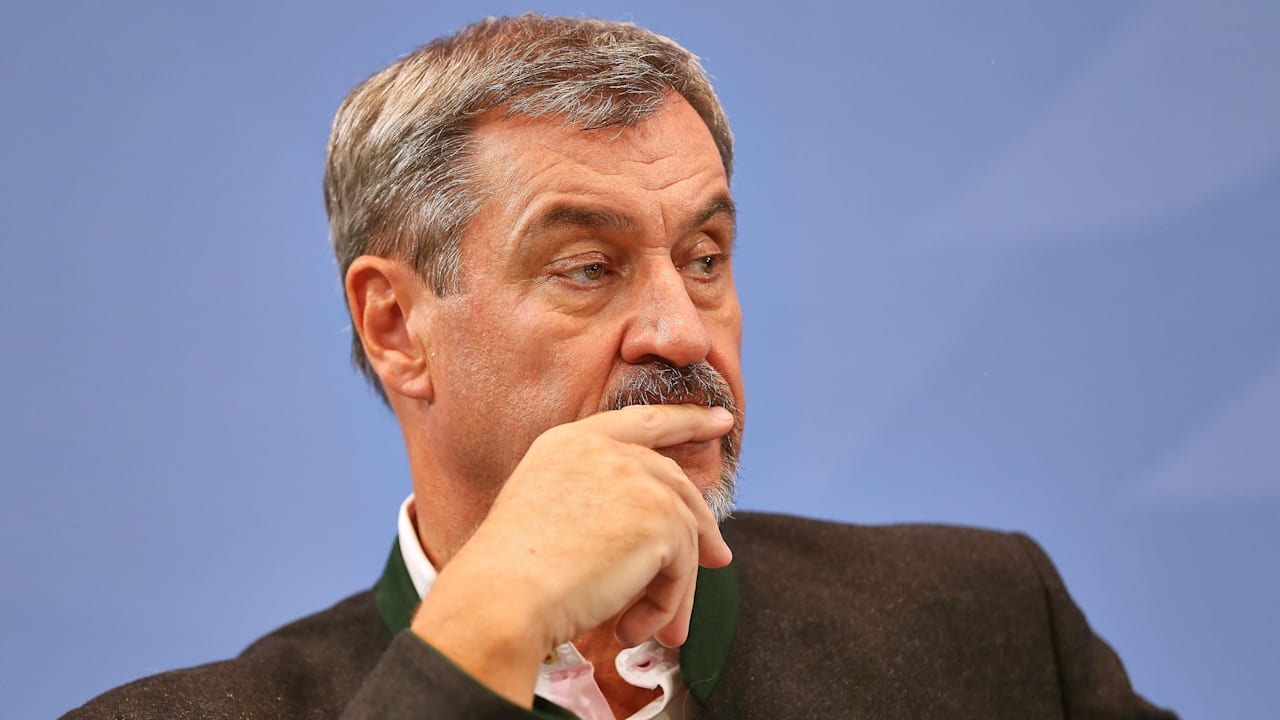 Markus Söder fordert Rückkehr wehrfähiger Ukrainer | Politik