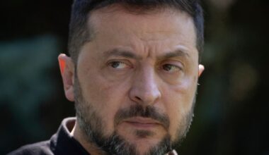 Ukrainischer Präsident Selenskyj lädt Kremlchef Putin nach Kiew ein