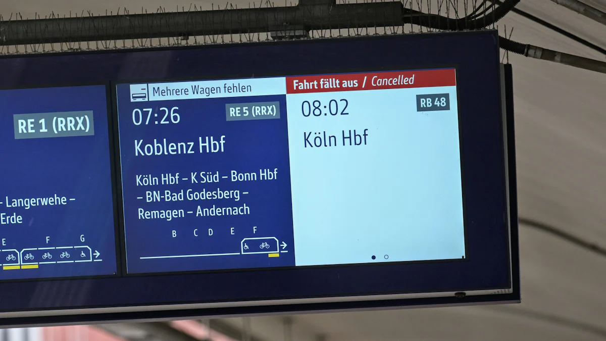 Mutmaßliche Sabotage: Bahnstrecke Düsseldorf-Köln lahmgelegt - Politik