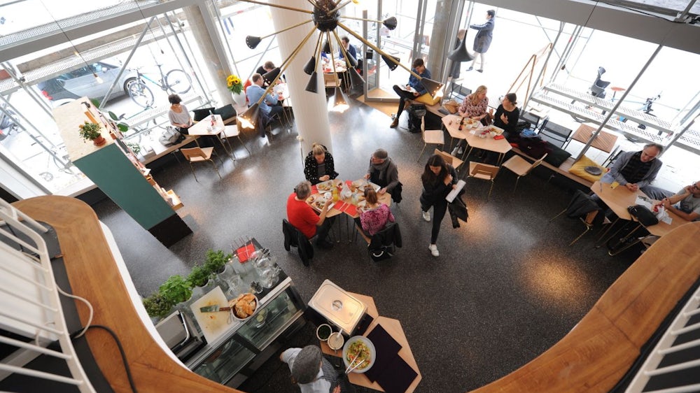 Das Bellevue di Monaco ist Kulturzentrum, Café und Veranstaltungsort.