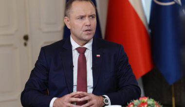 Polens Präsident Nawrocki: „Müssen alles tun, um für Krieg bereit zu sein“ | Politik