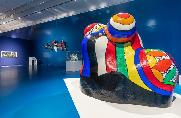 Leuchtturm-Event in Hannover: Die Ausstellung "Love You For Infinity" im Sprengel ...