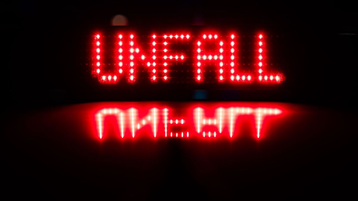 Nordrhein-Westfalen: A1 Richtung Dortmund nach Unfall gesperrt