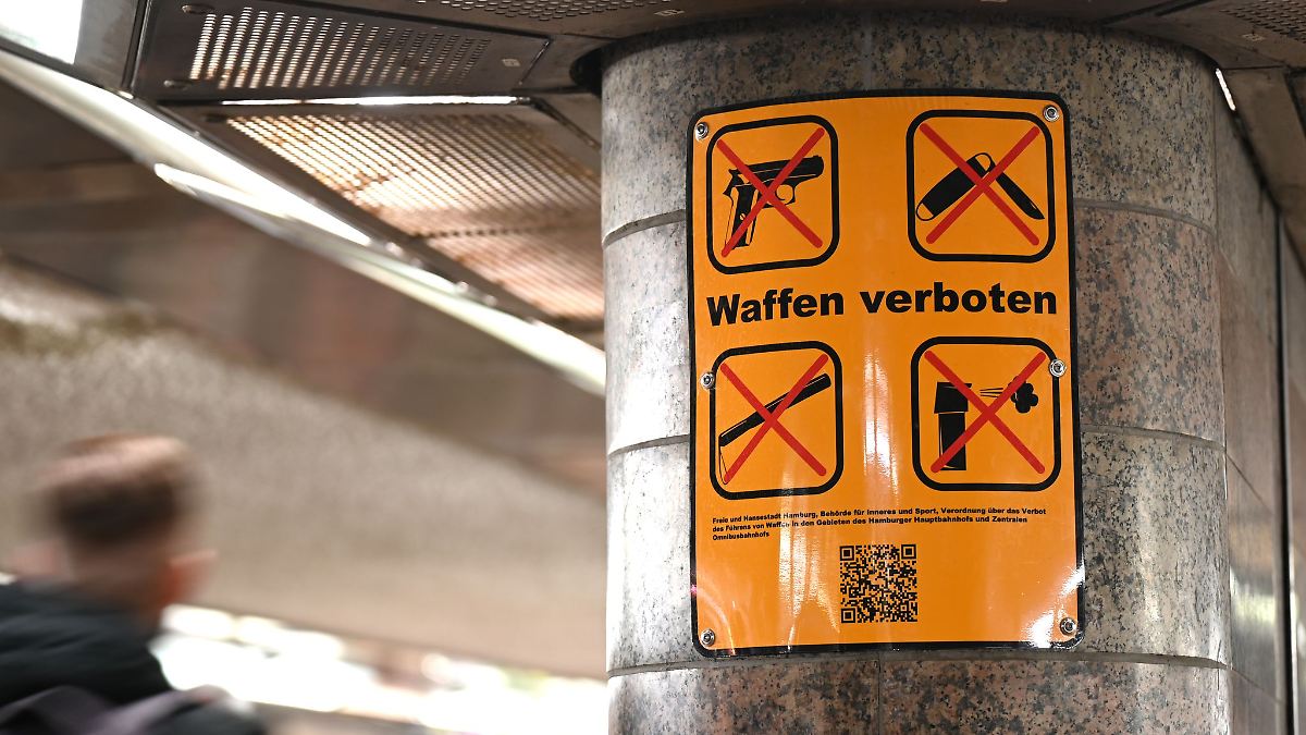 Hamburg & Schleswig-Holstein: Polizei stellt Waffen am Hauptbahnhof sicher