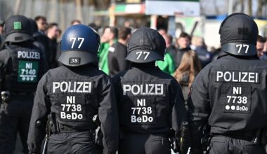 Niedersachsen & Bremen: Rot-Grün will Kennnummern für Polizisten testen
