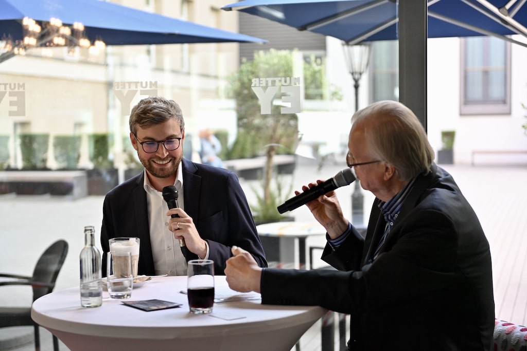 RP-Lokalchef Ludwig Krause war Gast beim 23. Talk im Mutter Ey Kunst-Kaffee mit Netzwerker Heribert Klein