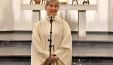 You are currently viewing Kartäuserkirche: Pfarrerin Charlotte Horn als Leiterin der Evangelischen TelefonSeelsorge Köln eingeführt