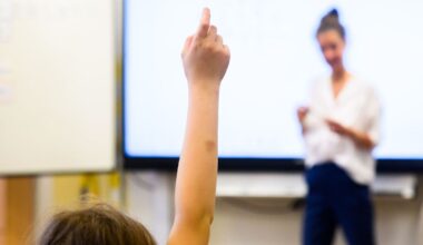 Berlin & Brandenburg: Pädagogen-Verband: Sparkurs an Schulen ist "Mogelpackung"