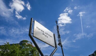 Berlin & Brandenburg: Harald-Juhnke-Platz wird mit einem Festakt eingeweiht