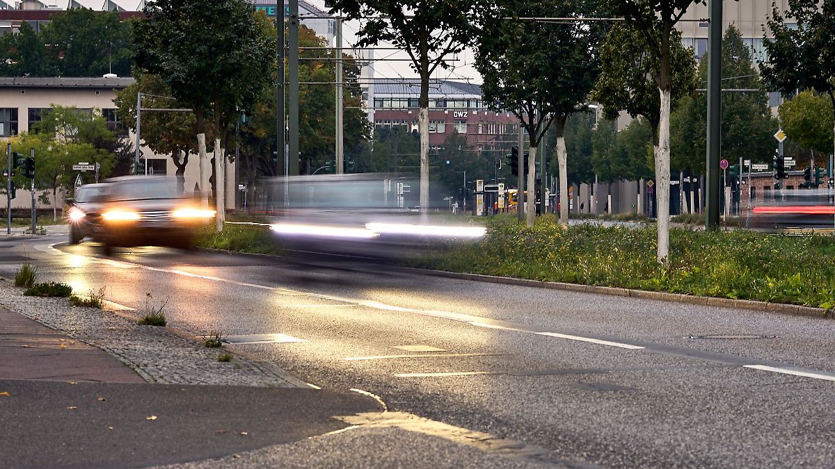 Berlin & Brandenburg: Noch Tausende Menschen im Berliner Südosten ohne Strom