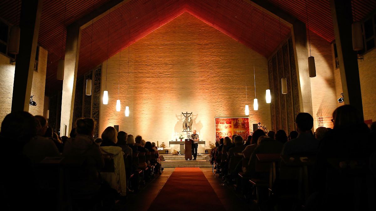 Hamburg & Schleswig-Holstein: Gotteshäuser öffnen ihre Türen bei der 22. Nacht der Kirchen