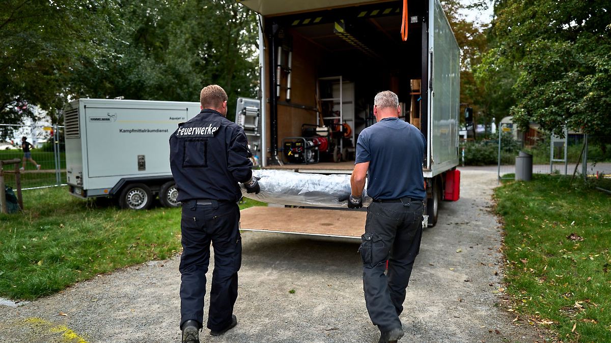 Berlin & Brandenburg: Experten: In Berlin-Mitte entdeckte Brandbombe ungefährlich