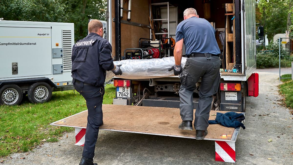 Berlin & Brandenburg: Nach Bombenabtransport: U-Bahnen fahren wieder