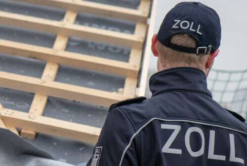 Zoll deckt bei Kontrolle im Kreis Borken zahlreiche Verstöße auf