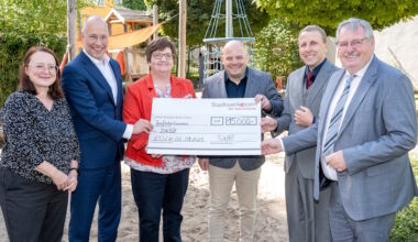 Spende über 15.000 Euro für die lernHÄUSER