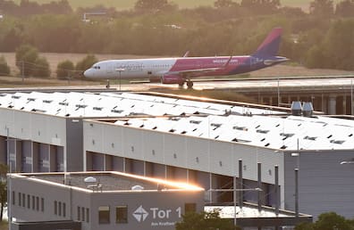 Rückzug aus Sachsen: Auch die Billig-Fluggesellschaft Wizz Air hat sich vom Flughafen Leipzig/Halle verabschiedet.