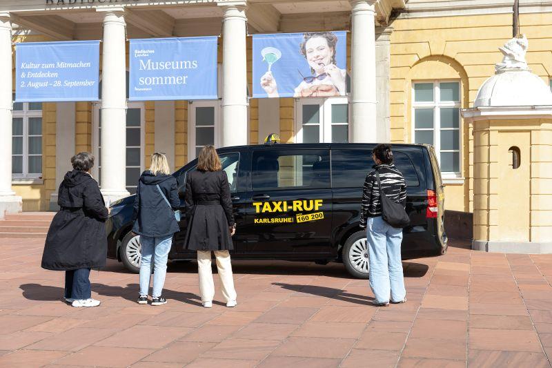 Mit dem Sightseeing-Taxi Karlsruhe die Fächerstadt individuell entdecken, KTG Karlsruhe Tourismus GmbH, Story