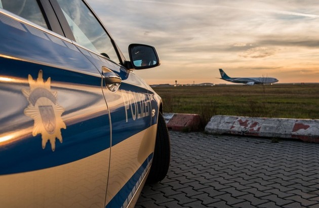 Bundespolizeidirektion München: Mehrfach gesuchter Kosovare ins Herkunftsland ...