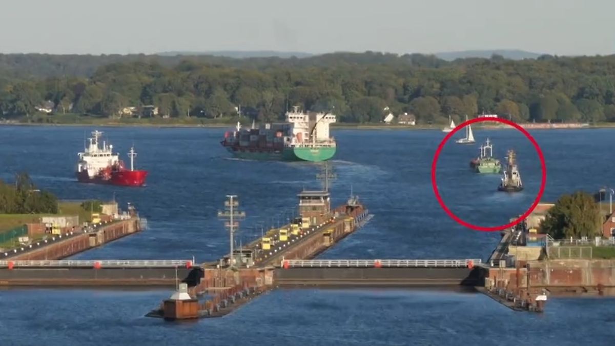 Am Nord-Ostsee-Kanal festgesetzt: Vermummte Spezialeinheit filzt Frachter vor Kiel