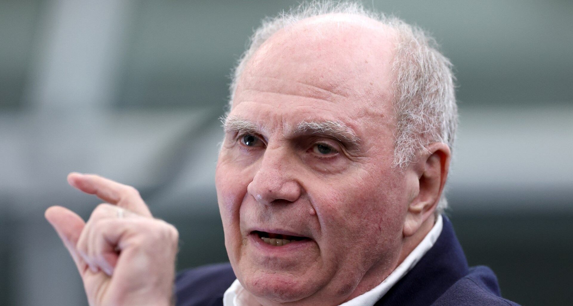 FC Bayern, News und Gerüchte - Ex-FCB-Star behauptet: "Mich haben Leute kontaktiert und sich für die peinlichen Aussagen von Uli Hoeneß entschuldigt" - SPOX.com